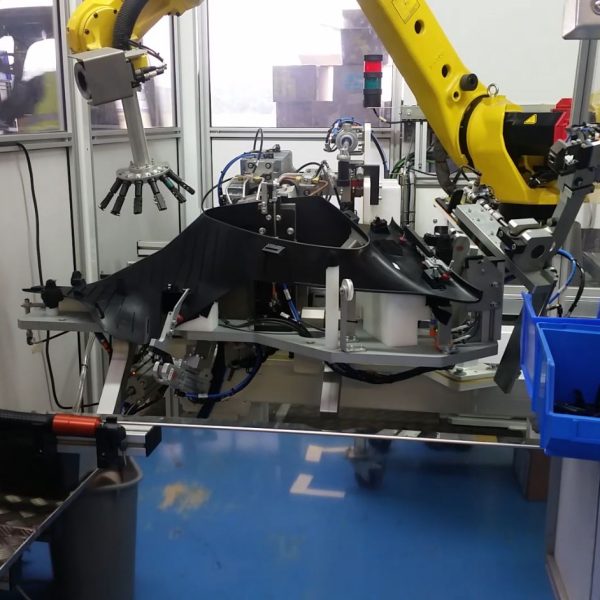Celula Robotizada montaje clips